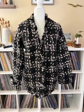 Urban Revivo Oversized Size 4 Tweed Black and White Blazer Jacket